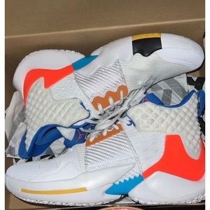 Jordan sneakers sz 10.5 Why Not zero .2